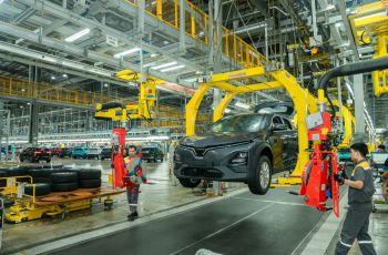 VinFast Tantang Arus Pasar: Cara Baru Membuat Mobil Listrik Lebih Terjangkau dan Dipercaya