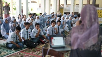 Terungkap Belasan Ribu Alumni SMA-SMK Negeri di Riau Belum Ambil Ijazahnya