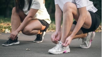 3 Sepatu Lari Paling Nyaman untuk Easy Run dan Jogging Santai